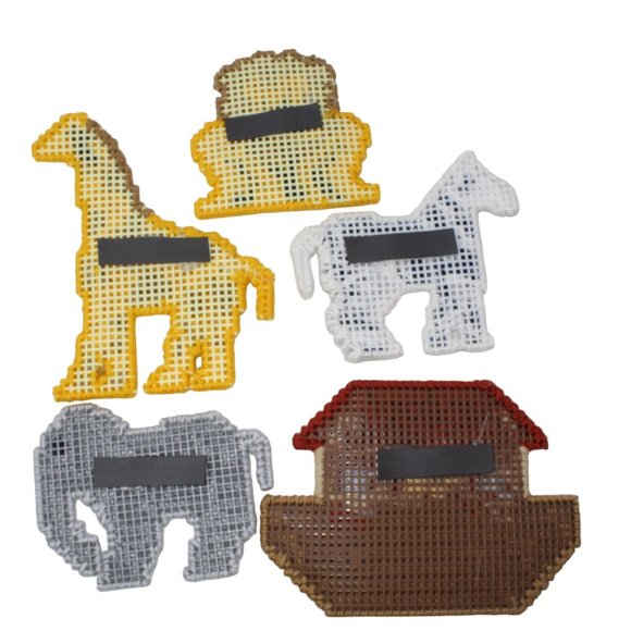 Handmade Stitched Plastic Canvas Noahs Ark Animals Fridge Magnets 5 Piece Lot - Picture 3 of 3